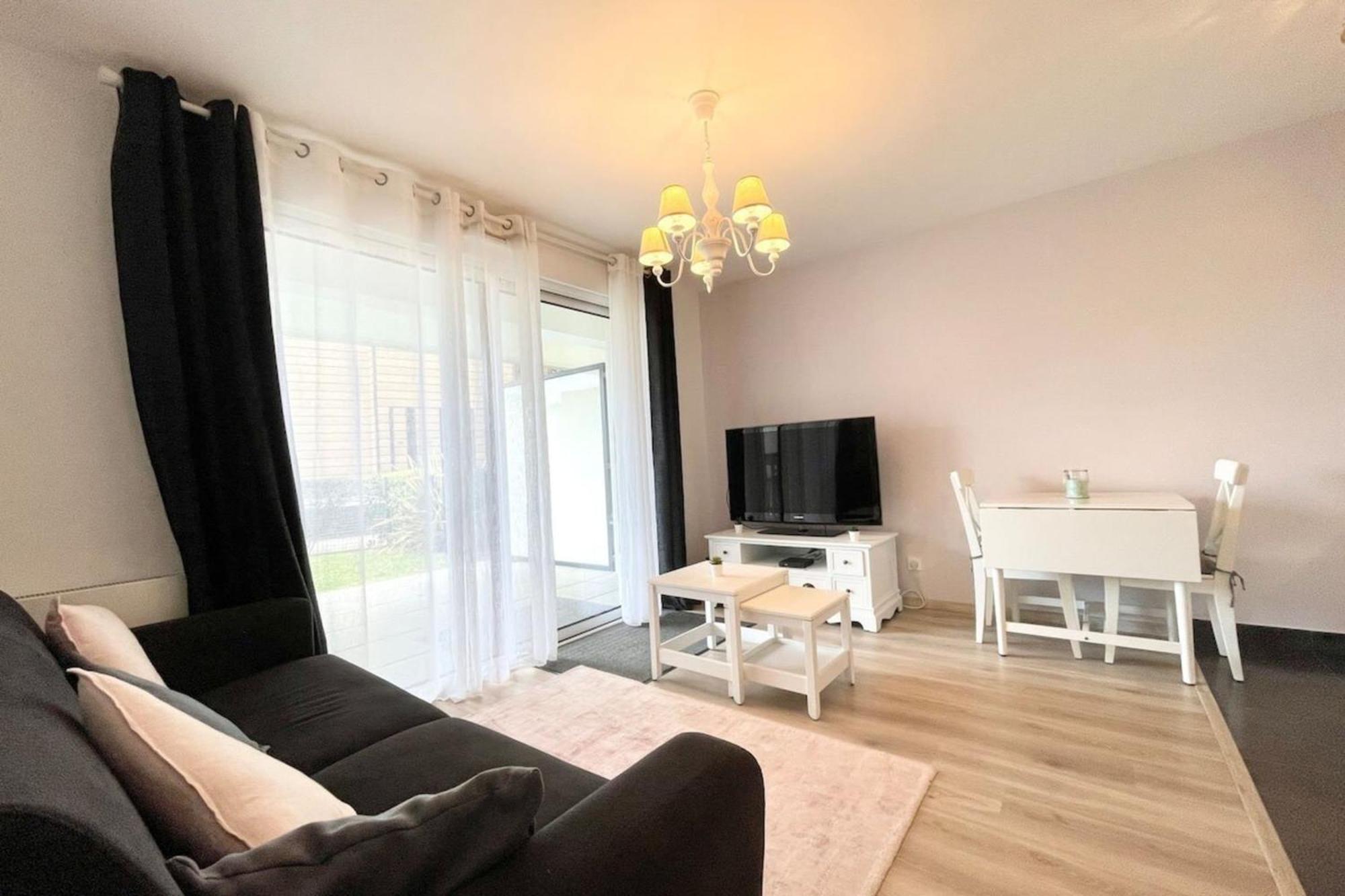 Apartment T2 De Standing Port Et Plages A Pieds *